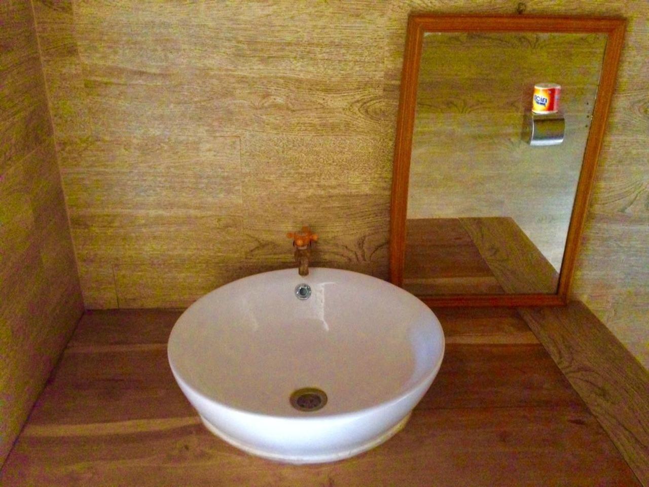 Lakey Beach Inn Hotel Huu Extérieur photo